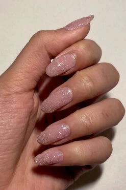 Tiny Dancer -Cirque Colors Shop LOWRES swatch avni tinydancer01