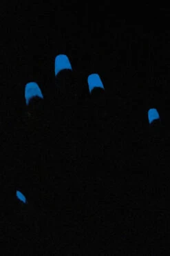 BanShee Better Werk -Cirque Colors Shop LOWRES swatch kenya bansheebetterwork inthedark