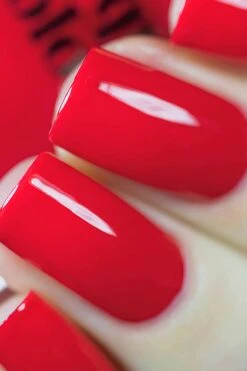 Strawberry Fields -Cirque Colors Shop NEW Swatch Strawberry Fields Low Res 2 55065