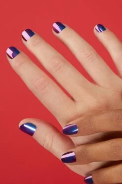 Time Traveler -Cirque Colors Shop Time Traveler Grace Low Res 01165