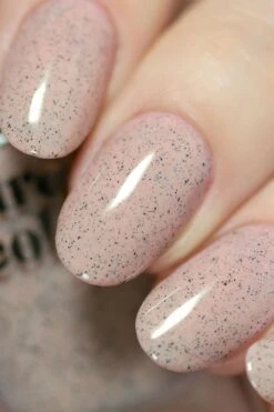 Pebble -Cirque Colors Shop new swatch Pebble 3 low res 49575